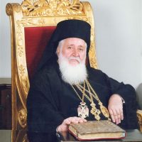 Κατάθεση στεφάνου στην κηδεία του μακαριστού Αρχιεπισκόπου τέως Κύπρου Χρυσοστόμου Α΄
